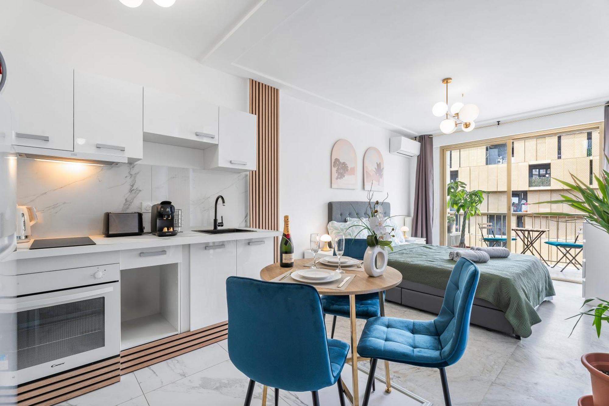 Elegant Studio Avec Terrasse Proche Mer Tramway Ніцца Екстер'єр фото